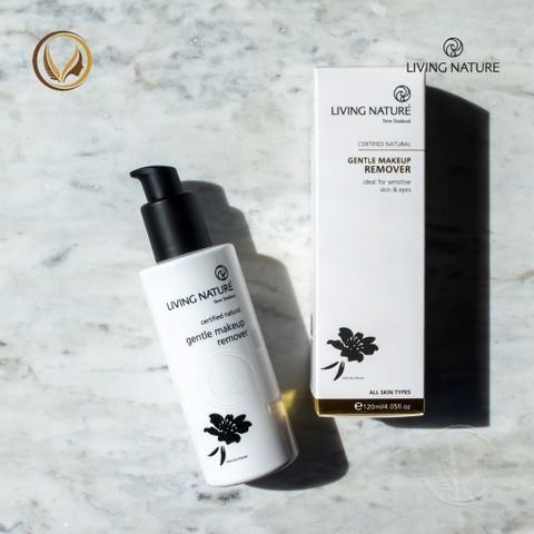 Nước tẩy trang dịu nhẹ cho mọi loại da Living Nature Gentle Makeup Remover 120ml