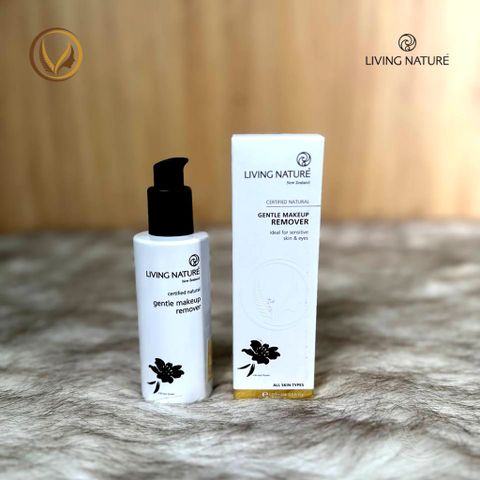 Nước tẩy trang dịu nhẹ cho mọi loại da Living Nature Gentle Makeup Remover 120ml