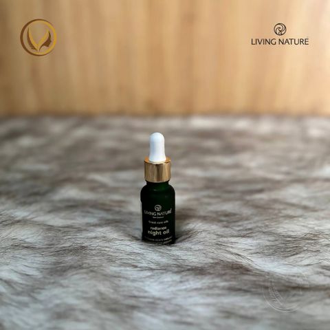 Dầu dưỡng sáng da ban đêm, ngăn ngừa nám Living Nature Radiance Night Oil 18ml