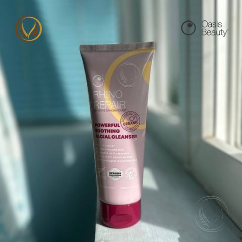 Sữa rửa mặt phục hồi da Oasis Beauty Rhino Repair Powerful Soothing Facial Cleanser 150ml