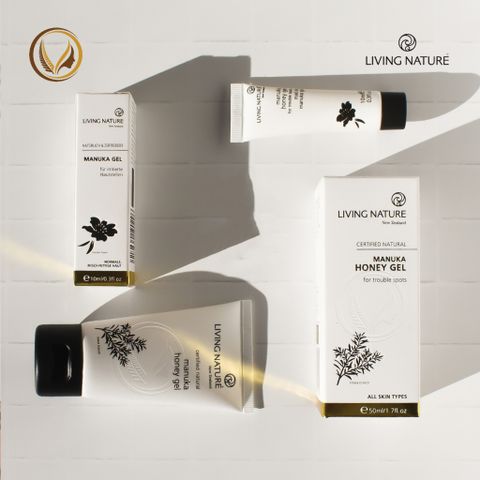 Gel loại bỏ mụn, giảm thâm mụn mật ong manuka Living Nature Manuka Honey Gel 50ml