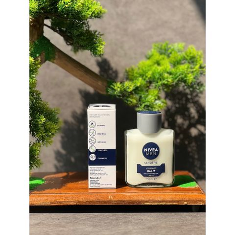 Dưỡng da sau cạo râu Nivea Men Sensitive After Shave Balm 100ml