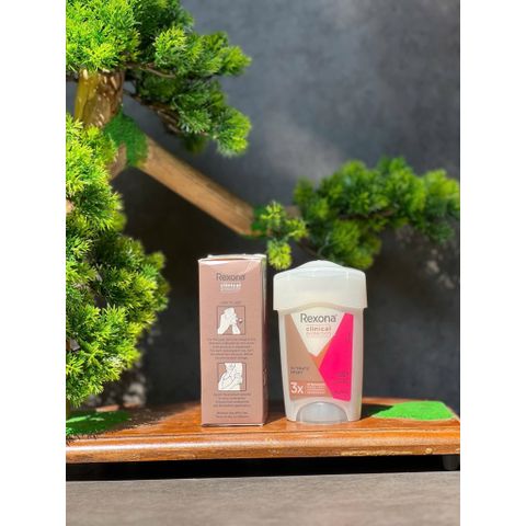 Lăn khử mùi Rexona Women Clinical Protection Ultimate Sport hàng Úc