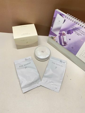 Set Phấn Nước Dưỡng Trắng Whoo Radiant White Moisture Cushion 1+2