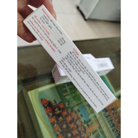 Kem bôi da Levigatus tub 20g giúp mau lành vết thương, mụn nhọt, mụn trứng cá, nứt nẻ tay chân