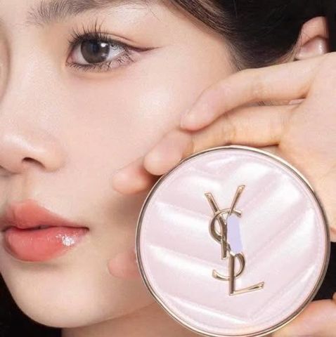 Phấn Nước YSL Cushion B20 – che phủ mịn tự nhiên