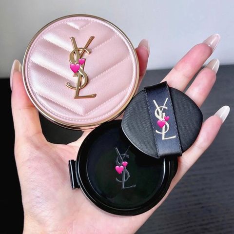 Phấn Nước YSL Cushion B20 – che phủ mịn tự nhiên