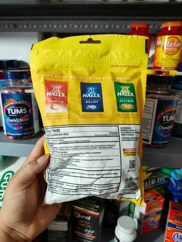 Kẹo Halls thông cổ, mát họng Halls Relief Honey Lemon 80 viên
