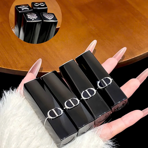 (Cao cấp)Son Dior Rouge Dior Couture Lip Velvet Limited Edition New Years 2026 806 Red Luck Màu Đỏ Nâu Gạch Chính hãng