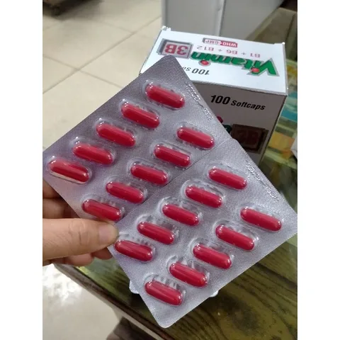 Vitamin 3B {B1+B 6+B 12} hộp 10 vỉ× 10 viên nang mềm tăng cường sức khỏe, nâng cao sức đề kháng,Tê bì chân tay