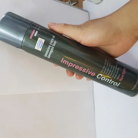 Gôm (keo) xịt tóc tạo kiểu cứng giữ nếp lâu Mugens Hair Spayr 300ml
