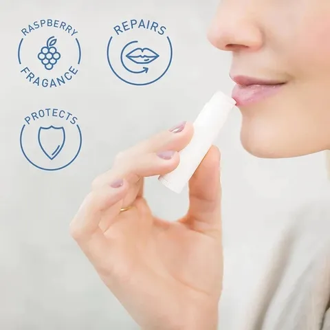 Son dưỡng môi Bioderma Atoderm Levres Stick dưỡng mềm môi khô nẻ