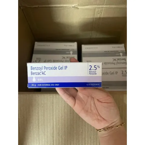 Kem Benzac AC 5% 2.5% Benzoyl peroxide 5% gel dung tích 30 gram