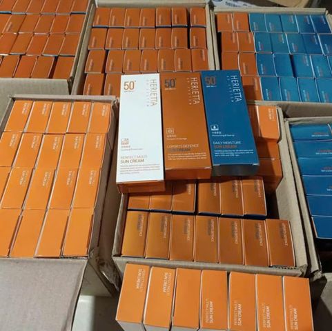 Kem chống nắng hàng ngày nâng tông và cung cấp độ ẩm cho da  herietta daily moisture sun cream 70g