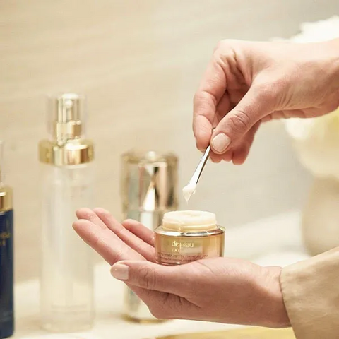(Cao cấp) Kem Dưỡng Mắt Clé De Peau Eye Contour Cream Supreme 15ml Chính hãng