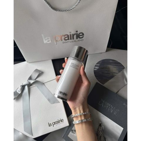 (Chai 150ml) Nước Thần Dưỡng Da La Prairie White Caviar Essence Extraordinaire Chính Hãng