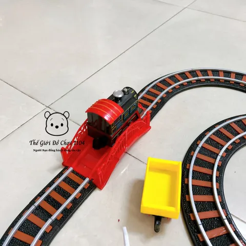 Đồ chơi lắp ráp đường ray tàu hỏa cho bé cỡ lớn dùng pin có nhạc giúp bé phát triển tư duy logic dành cho bé 3 tuổi