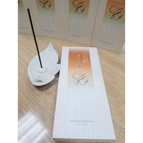 Hương ít khói Madoka (low smoke) - Hộp 165 que tặng đế cắm hương