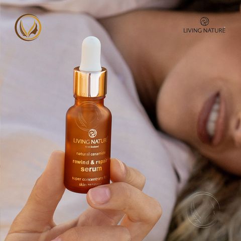 Serum phục hồi và tái tạo da chuyên sâu Living Nature Rewind & Repair Serum 18ml