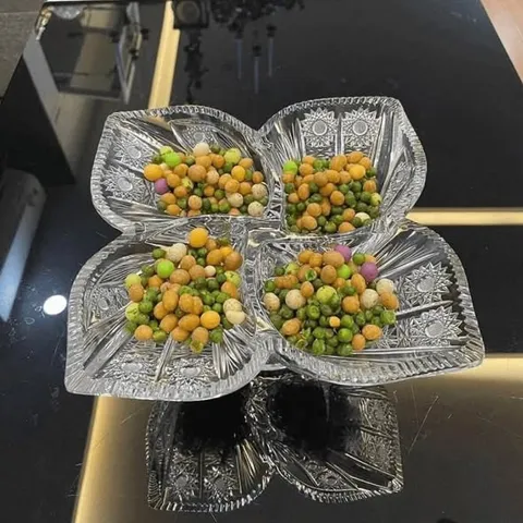 Khay mứt 4 cánh hoa pha lê mài Bohemia đường kính 35cm