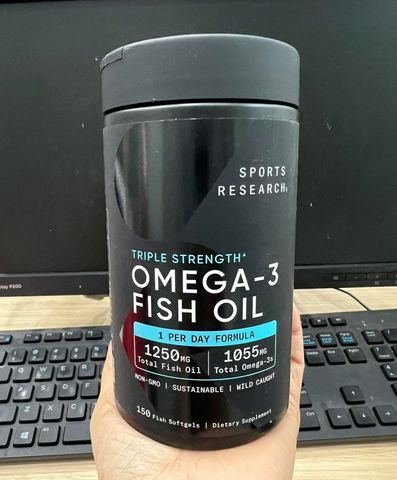 Dầu cá Sports Research Omega-3 Fish Oil Triple Strength 150 viên - Bổ sung Omega-3 cho sức khỏe tim mạch và chức năng não bộ 655366