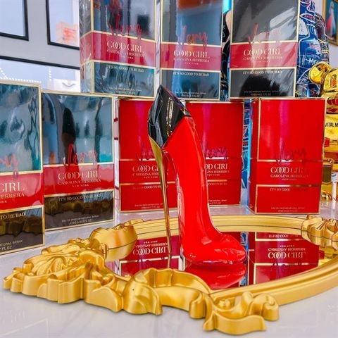 Nước hoa Carolina Herrera Very Good Girl Eau De Parfum 80ml ngọt tươi nữ tính