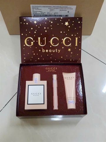 Set nước hoa Gucci Bloom Eau De Parfum hoa trắng thanh lịch