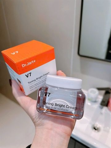 Kem dưỡng da Dr.Jart+ V7 Toning Light 50ml dưỡng trắng