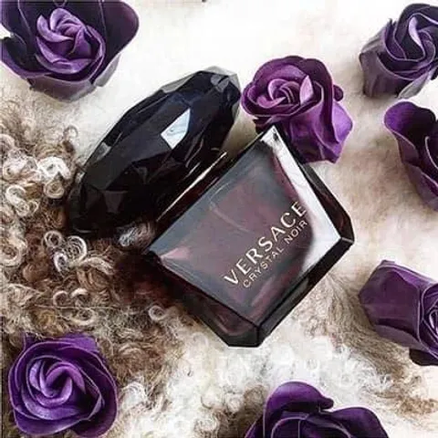 Nước Hoa Versace Crystal Noir Parfum 90ml – nữ tính bí ẩn