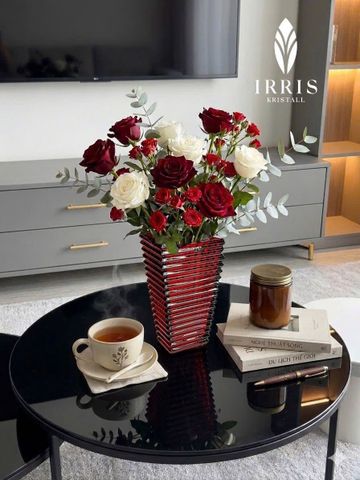 Lọ hoa tháp kim cương Irris 28cm