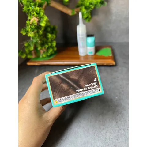 Nhuộm tóc che phủ tóc bạc L'Oréal Paris Magic Retouch Permanent màu 4 dark brown