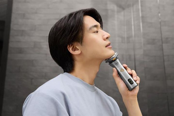 Máy cạo râu khô và ướt Philips S3882/00