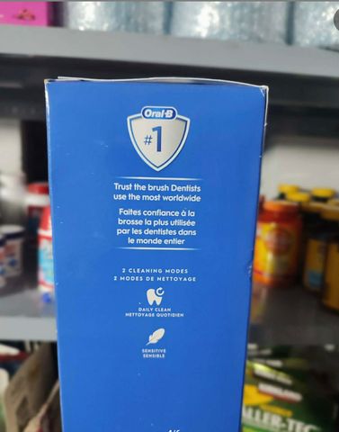 Bàn Chải Điện Oral-B Pro 500 - Công Nghệ Làm Sạch 2D Action, 2 Chế Độ Làm Sạch Sâu & Răng Nhạy Cảm 657073