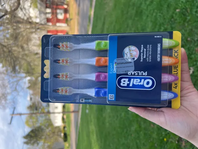 Bàn chải pin set 4 cây