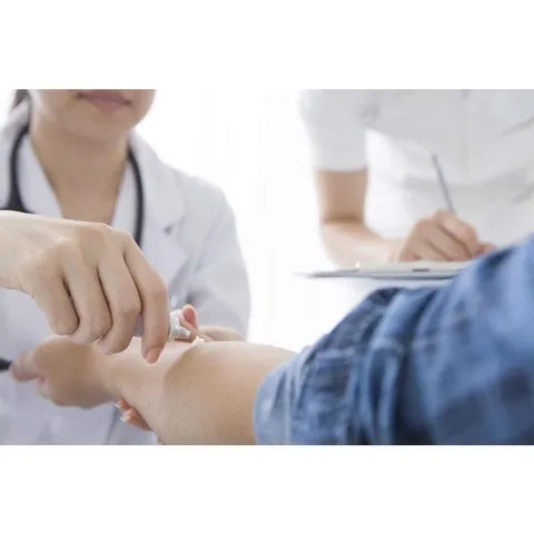 Kem bôi nấm chân làm giảm ngứa, bỏng rát, nứt nẻ do nấm ngoài da 30g Globe
