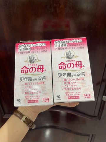 Viên uống hỗ trợ tiền mãn kinh Kobayashi 840 viên