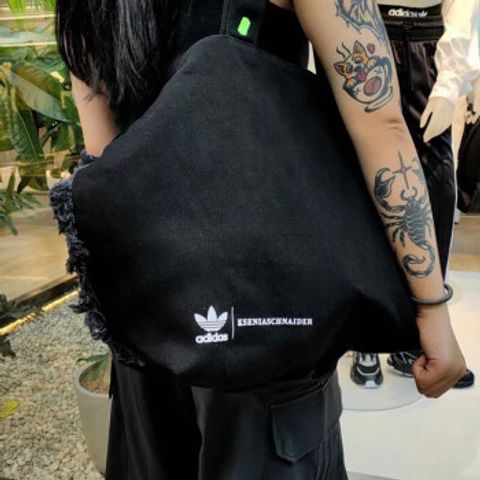 TÚI SHOPPER Adidas IJ7480 38 x 33 x 12 cm – túi xách tiện lợi