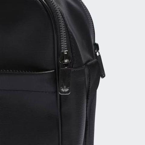 TÚI AIRLINER Adidas HY4320 39 x 29 x 12 cm – túi đeo chéo thời trang