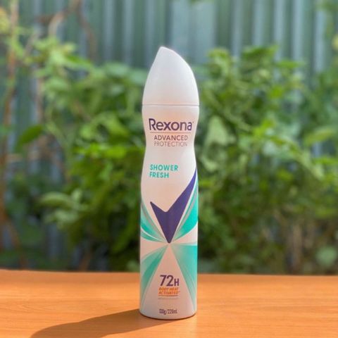 Xịt khử mùi Rexona Advanced Protection Shower Fresh dành cho nữ, dung tích 220m