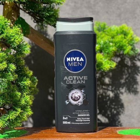 Sữa tắm Nivea Men Active Clean 3in1 là sản phẩm đa năng dành cho nam giới. 659559