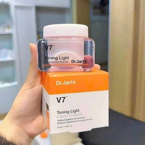 Kem Dưỡng Ẩm Dr.Jart+ V7 50ml - Giải Pháp Làm Đều Màu Da, Cấp Ẩm Dưỡng Chất Cho Làn Da Rạng Rỡ