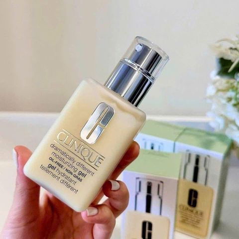 Gel Dưỡng Ẩm Clinique Dramatically Different 125ml - Cân Bằng Ẩm Cho Da Dầu, Da Nhạy Cảm - Sản Phẩm Chăm Sóc Da Chất Lượng