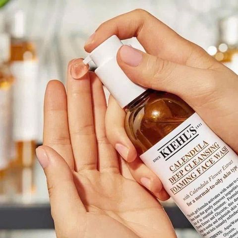 Gel Rửa Mặt Hoa Cúc Kiehl's 230ml - Sữa Rửa Mặt Dịu Da, Chăm Sóc Da Mặt Từ Thiên Nhiên, Lành Tính, Phù Hợp Với Mọi Loại Da