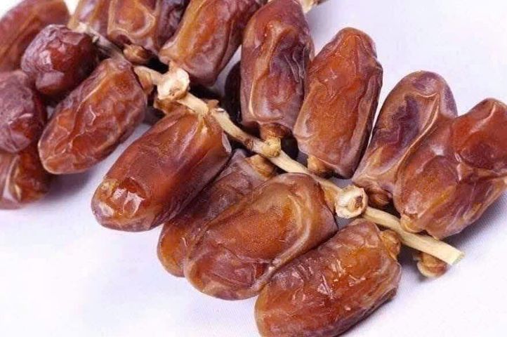 Chà Là Nguyên Cành Dates Sanwan 500g tem xanh