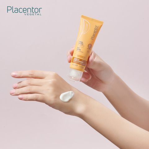 Kem Chống Nắng Placentor Vegetal Sun Cream Spf 50 Uva-Uvb Face And Sensitive Areas