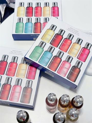 Set 10 chai sữa tắm Molton Brown 10x30ml – làm sạch da thơm mát