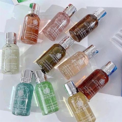 Set 10 chai sữa tắm Molton Brown 10x30ml – làm sạch da thơm mát