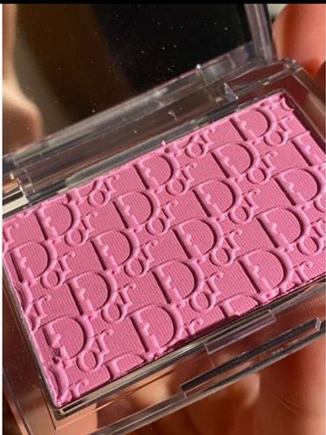 Phấn má Dior Backstage Rosy Glow 003 Pearl – tạo hiệu ứng hồng tự nhiên