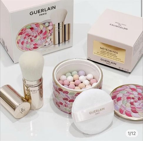 Phấn phủ Guerlain Météorites Pearls – tạo hiệu ứng sáng