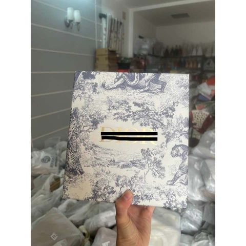 (HÀNG ĐẸP) - Túi vuông da lì khóa bạc 2 size, 2 box (box carton và box hộp) tặng kèm charm ngôi sao, thích hợp làm quà